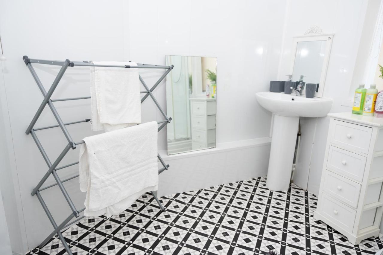 Shortridge Terrace - 1 Apartment Jesmond Bagian luar foto